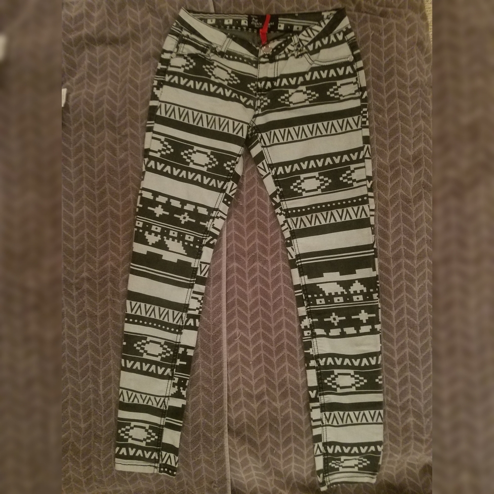 Eighty Eight Skinny Jeans Size 5
